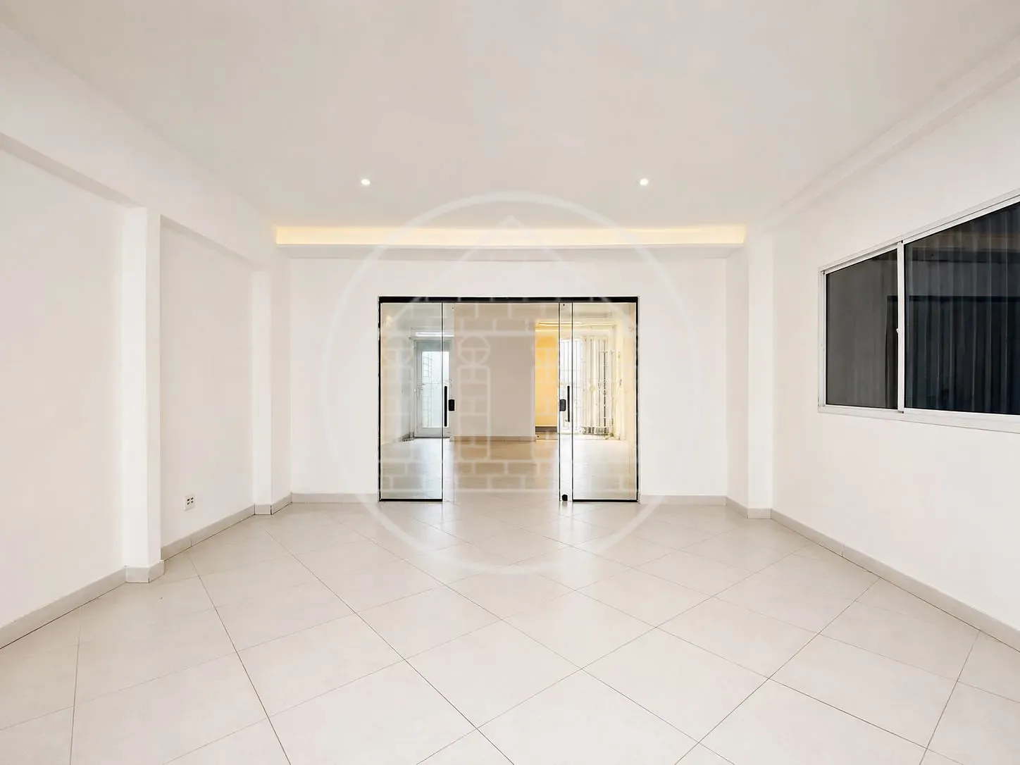 Loja-Salão, 80 m² - Foto 1