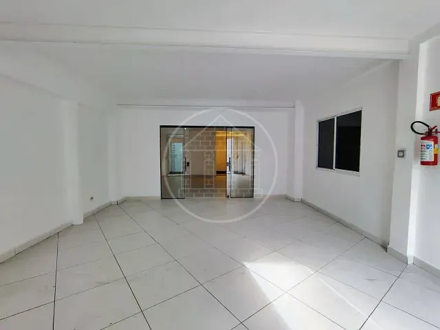 Loja com 80m², para alugar, no bairro Santo Amaro em São Paulo