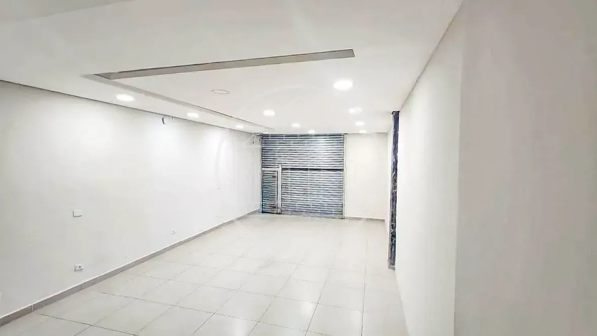 Loja-Salão, 60 m² - Foto 1