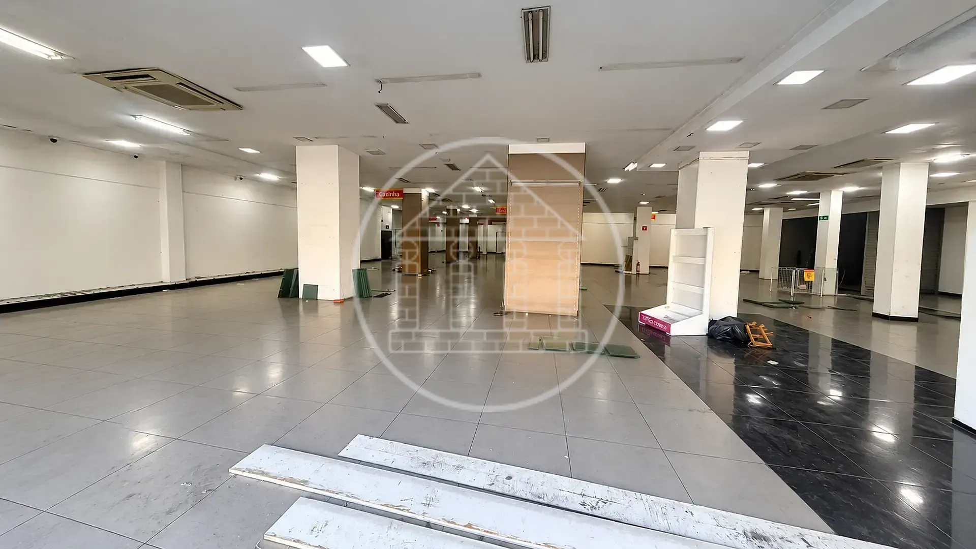 Loja-Salão, 2095 m² - Foto 16