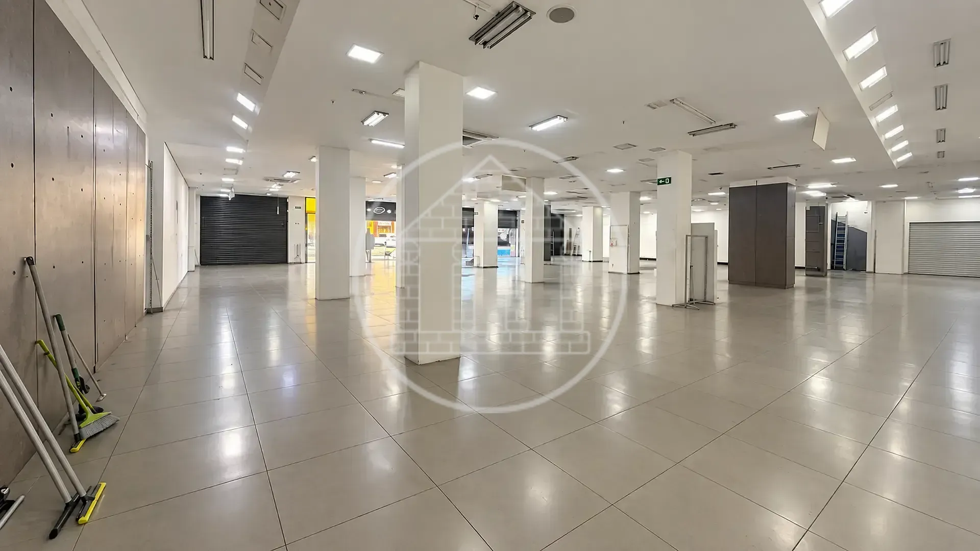 Loja-Salão, 2095 m² - Foto 19