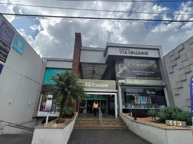 Loja à venda, no bairro Bacacheri em Curitiba