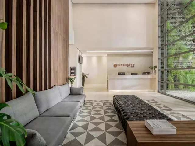 Loja 1 quarto e 1 banheiro, à venda, no bairro Alto da Glória em Curitiba