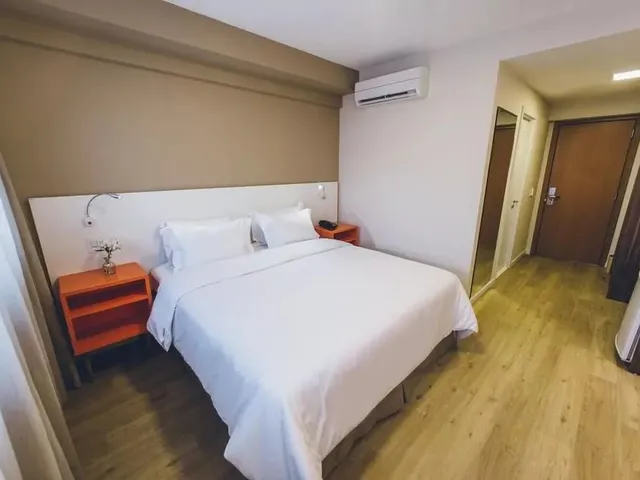 Loja 1 quarto e 1 banheiro, à venda, no bairro Alto da Glória em Curitiba