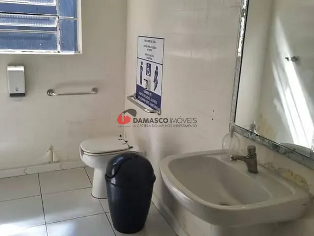 Loja à venda, no bairro Vila Bocaina em Mauá