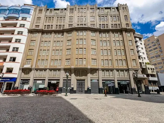 Loja para alugar, no bairro Centro em Curitiba