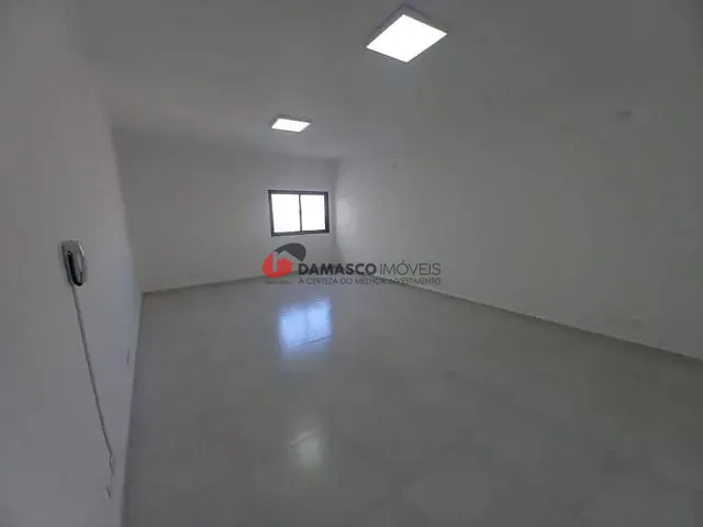 Loja para alugar, no bairro Olímpico em São Caetano do Sul