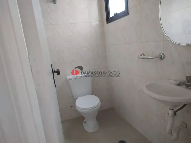 Loja para alugar, no bairro Olímpico em São Caetano do Sul