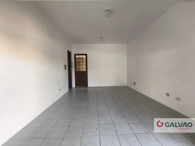 Loja para alugar, no bairro Bom Retiro em Curitiba