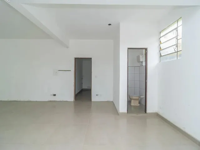 Loja para alugar, no bairro Campo Comprido em Curitiba