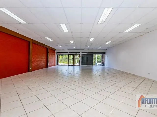 Loja para alugar, no bairro Juvevê em Curitiba