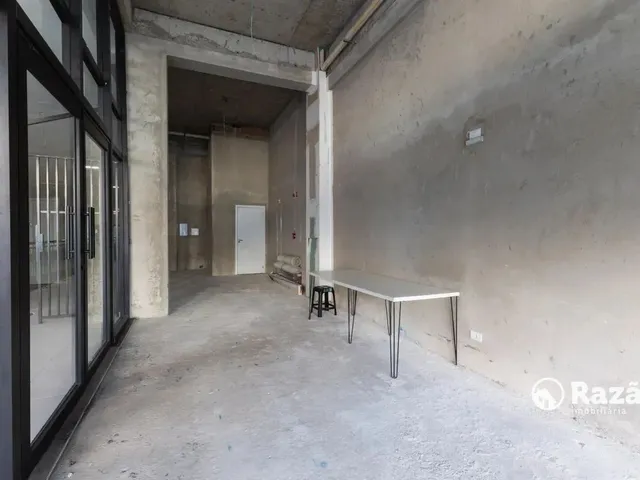 Loja para alugar, no bairro Portão em Curitiba