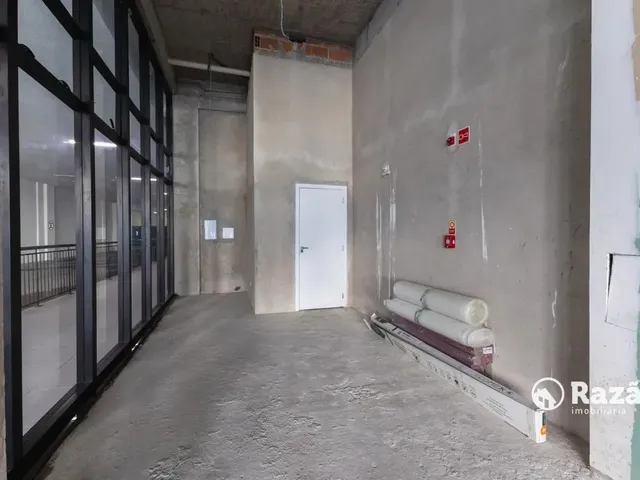 Loja para alugar, no bairro Portão em Curitiba
