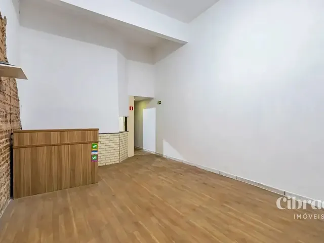 Loja para alugar, no bairro Centro em Curitiba