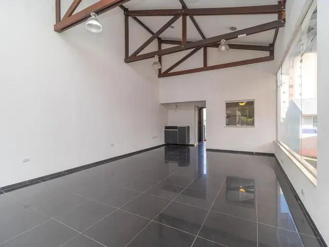Loja para alugar, no bairro Portão em Curitiba