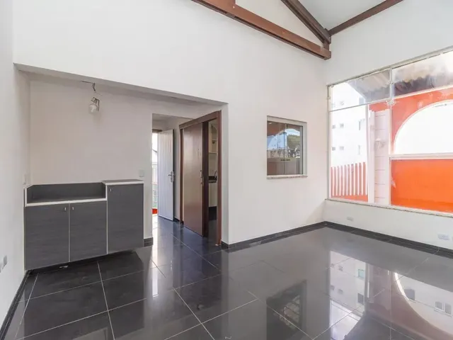 Loja para alugar, no bairro Portão em Curitiba