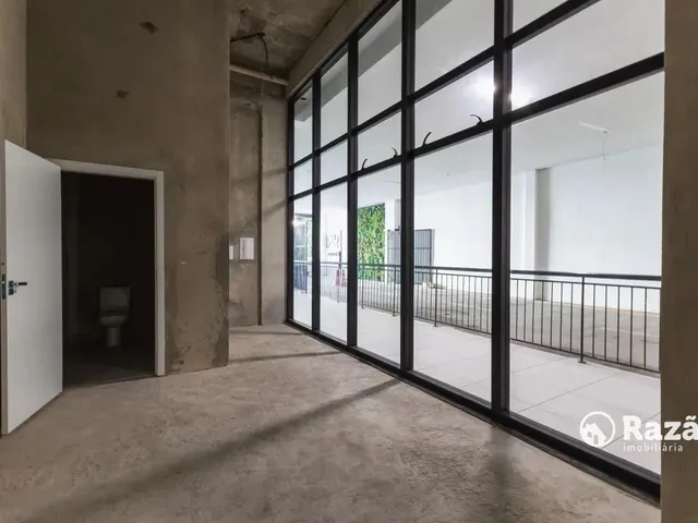 Loja para alugar, no bairro Portão em Curitiba