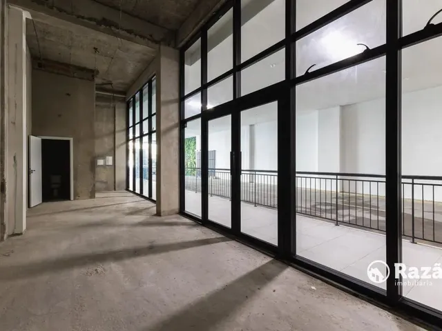 Loja para alugar, no bairro Portão em Curitiba