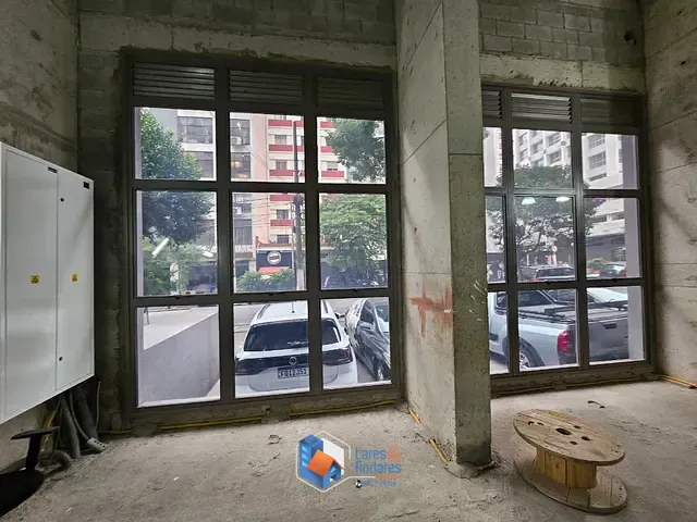 Loja com 368m², à venda, no bairro República em São Paulo