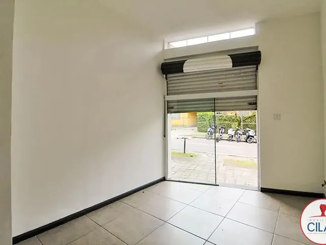 Loja para alugar, no bairro Centro em Curitiba
