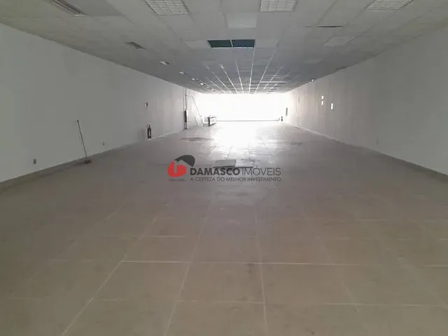 Loja com 1200m², para alugar, no bairro Fundação em São Caetano do Sul