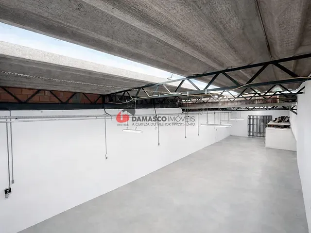 Galpão / Barracão com 240m², para alugar, no bairro Mauá em São Caetano do Sul