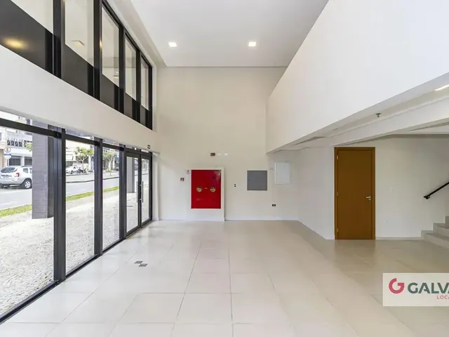Loja para alugar, no bairro Bacacheri em Curitiba
