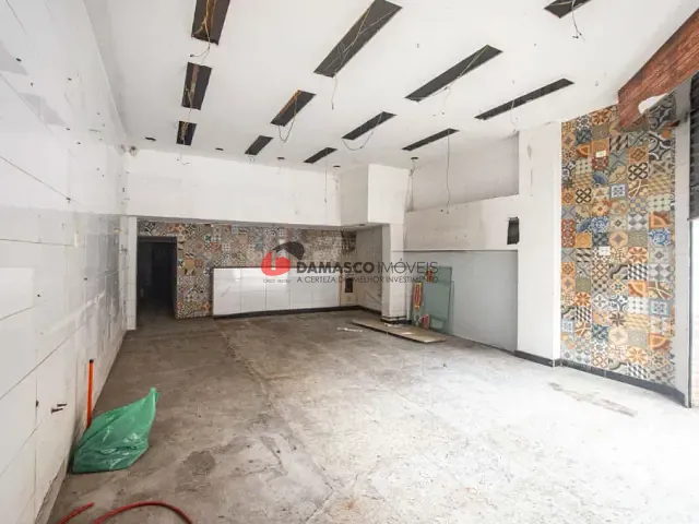 Loja com 300m², para alugar, no bairro Bom Retiro em São Paulo