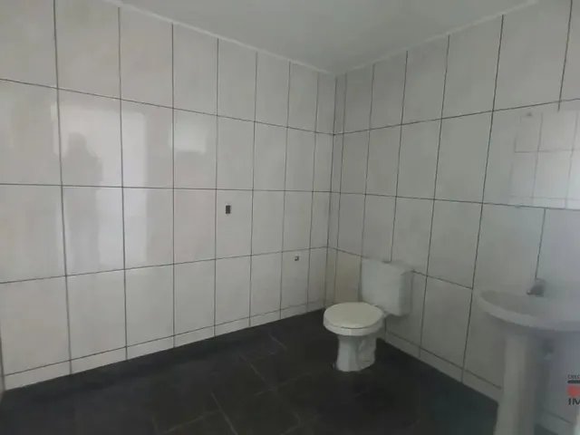 Loja para alugar, no bairro Xaxim em Curitiba