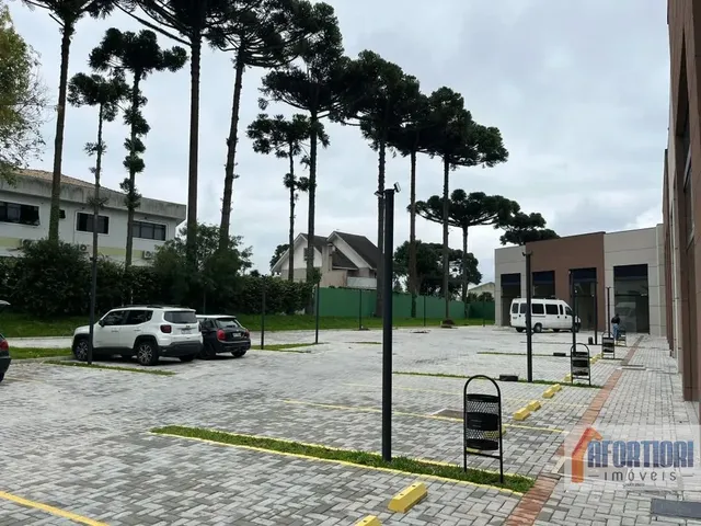 Loja para alugar, no bairro Xaxim em Curitiba