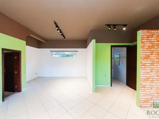 Loja para alugar, no bairro Bacacheri em Curitiba