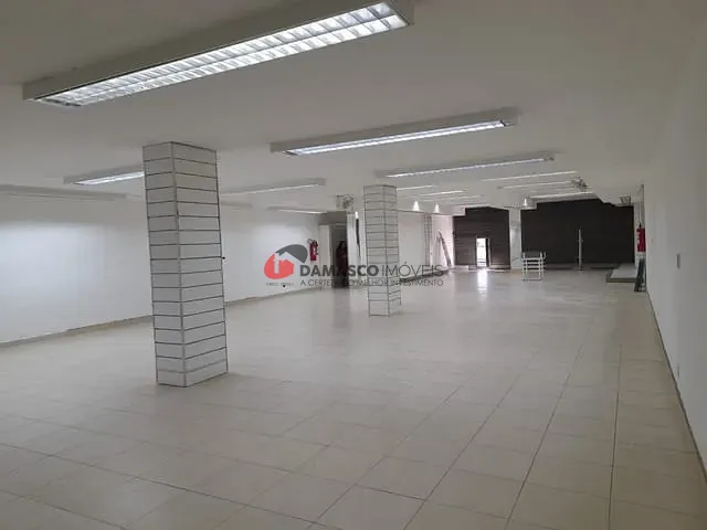 Loja com 550m², para alugar, no bairro Nova Gerty em São Caetano do Sul
