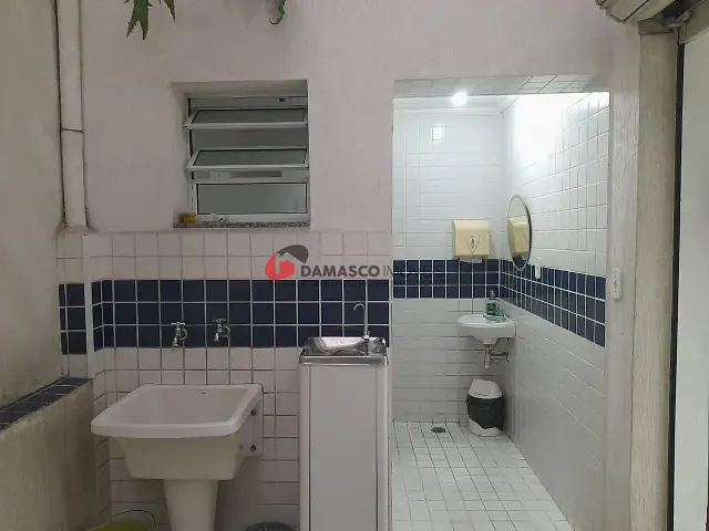 Loja com 550m², para alugar, no bairro Nova Gerty em São Caetano do Sul