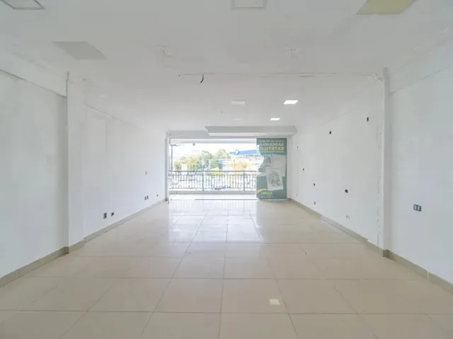 Loja para alugar, no bairro Campo Comprido em Curitiba