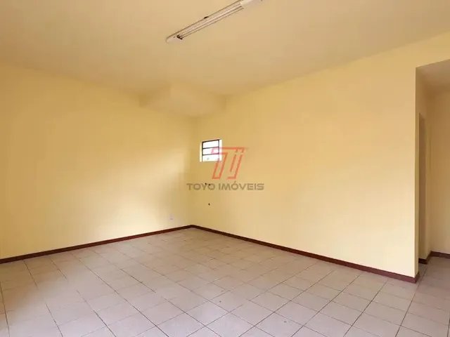 Loja para alugar, no bairro Capão Raso em Curitiba