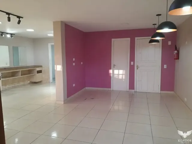 Loja para alugar, no bairro Santa Felicidade em Curitiba