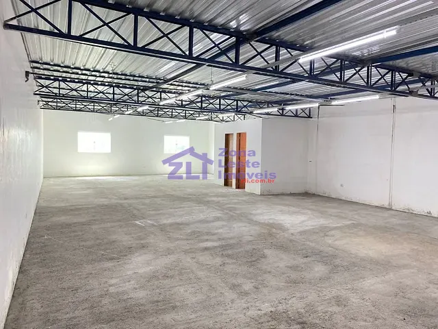 Loja com 200m², para alugar, no bairro Jardim Adutora em São Paulo