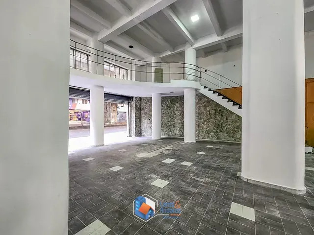 Loja com 285m², à venda, no bairro Santa Cecília em São Paulo