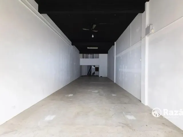 Loja para alugar, no bairro Centro em Curitiba