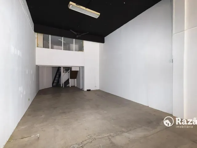 Loja para alugar, no bairro Centro em Curitiba
