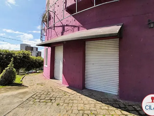 Loja para alugar, no bairro Cristo Rei em Curitiba