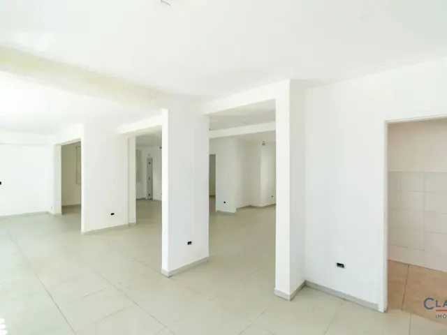 Loja 2 quartos e 2 banheiros, à venda, no bairro HUGO LANGE em Curitiba