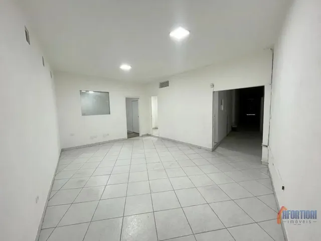 Loja para alugar, no bairro Centro em Curitiba