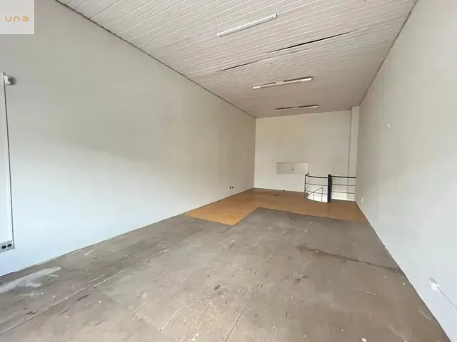 Loja para alugar, no bairro Centro em Curitiba