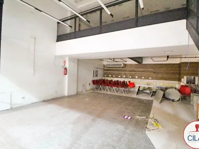 Loja para alugar, no bairro Centro em Curitiba