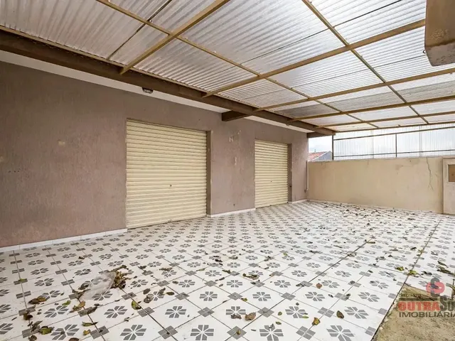Loja para alugar, no bairro Novo Mundo em Curitiba