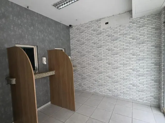 Loja para alugar, no bairro Centro em Curitiba