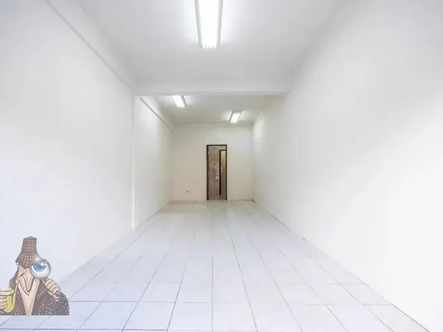 Loja para alugar, no bairro Cristo Rei em Curitiba
