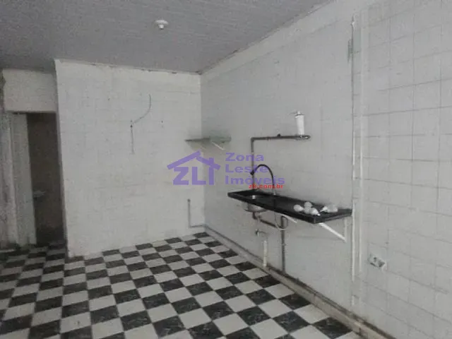 Loja com 100m², para alugar, no bairro Brás em São Paulo