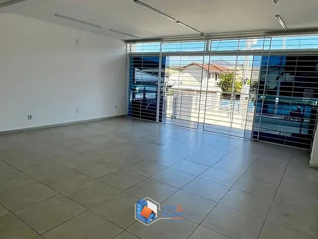 Loja com 47m², à venda, no bairro Ingleses do Rio Vermelho em Florianópolis